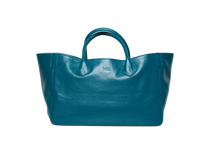 Load image into Gallery viewer, Beck Bags - Small Classic Tote