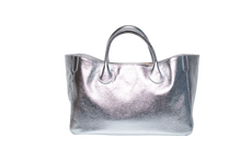 Load image into Gallery viewer, Beck Bags - Small Classic Tote
