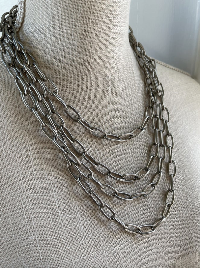 Madison Hayes - Large Paperclip Necklace