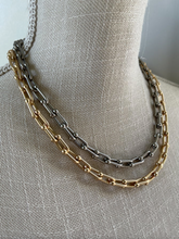 Load image into Gallery viewer, Madison Hayes - Horseshoe Link Necklace
