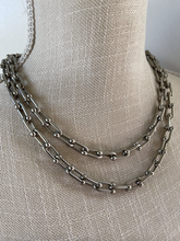 Load image into Gallery viewer, Madison Hayes - Horseshoe Link Necklace
