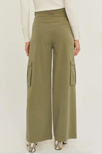 Load image into Gallery viewer, Wide Leg Utility Pants
