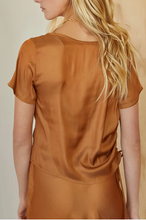 Load image into Gallery viewer, Satin Tee with Side Ruching
